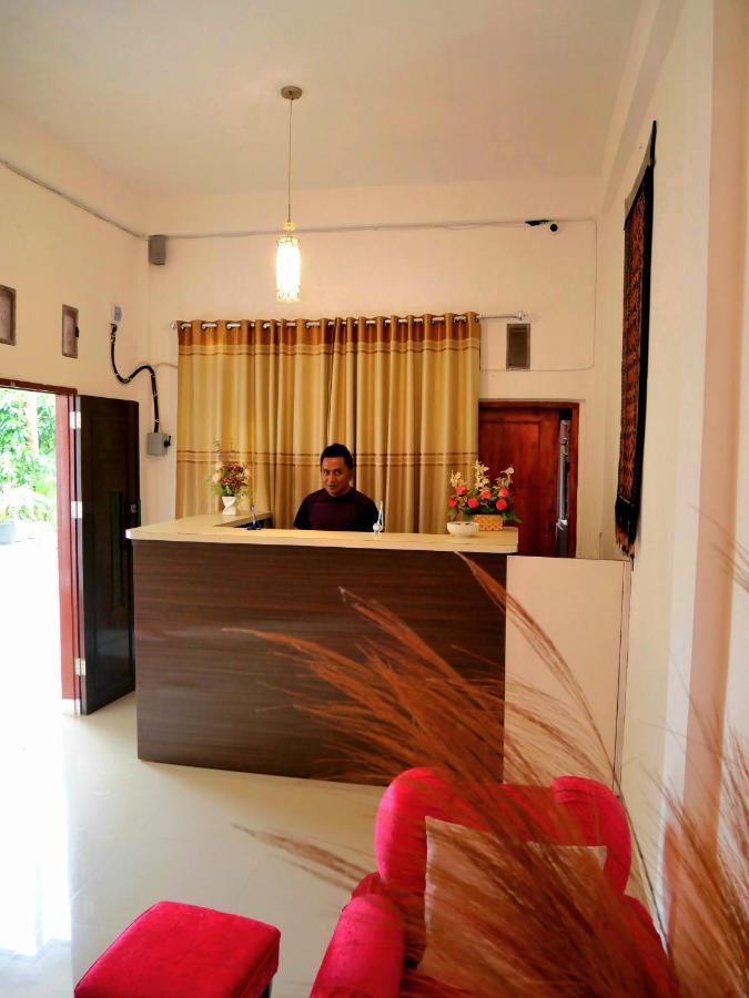 The Sanduk Homestay Rantepao Exterior photo
